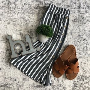 Adorable Gray Striped Skirt